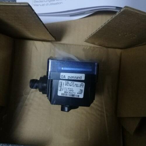 New and original flow sensor SE32 12-36V NPN/PNP 0.7A