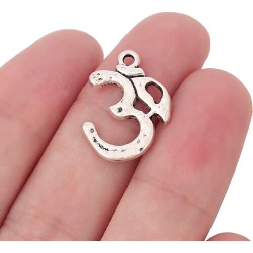 30 x Tibetan Silver Hammered OM AUM Yoga Symbol Charms Pendants Beads for Necklace Bracelet Jewelry Making 22x16mm