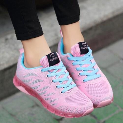 2021 New Running Shoes Women Lightweight Sport Shoes Non Slip Breathable Air Mesh Ladies Walking Gym Sneakrs Wholesale