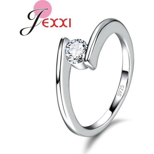 Classic Geometric Pattern Round Crystal Stone Ring Wedding Engagement Ceremony Bridal Ornament 925 Sterling Silver and CZ