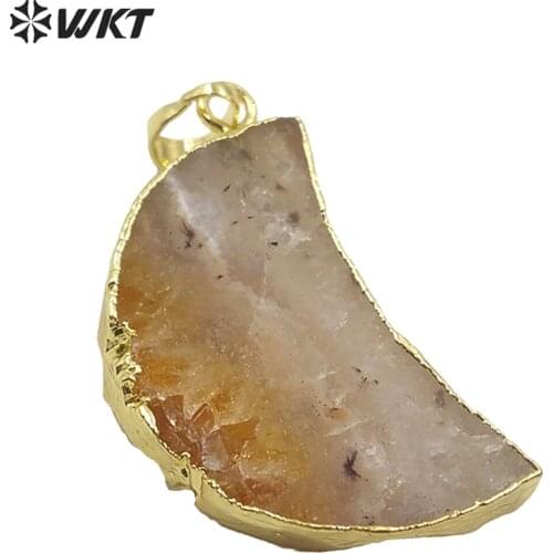 WT-P1524 WKT Natural Stone Pendant Moon Shaped Yellow Crystal Pendant Gold Electroplated Fashion Vintage Necklace Pendant