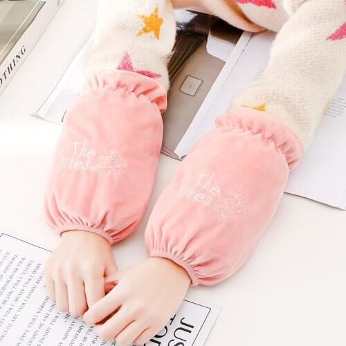 Autumn and winter cute cartoon short plush antifouling protective sleeves adult ladies home cleaning students