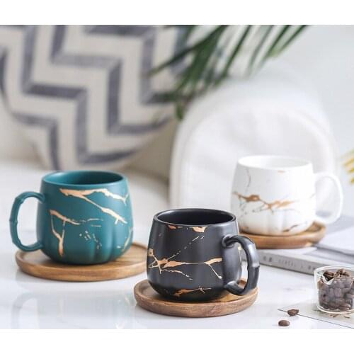 Japanese black and white gold pattern ceramic mug matte gold coffee cup with wooden board mugs coffee cups