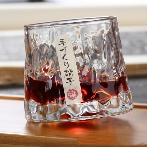 Glass shaker cup and turn cup tumbler whiskey cup wine cup teacup creative high-value cup shot glass