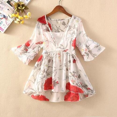 Women Spring Summer Style Chiffon blouses Shirts Lady Casual V-Neck Pleated Flower Printed Blusas Tops with slip ZZ0645