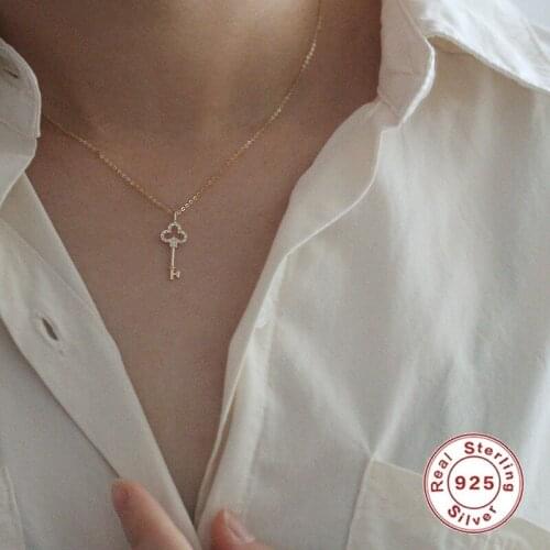 CCFJOYAS 925 Sterling Silver Crystal Vintage Key Pendant Necklace for Women 14k Gold Plated Light Luxury Temperament Jewelry