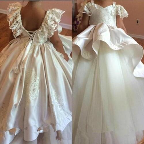 Cute 2020 Lace Flower Girls' Dresses for Weddings Square Neck Appliques Lace Puffy Pageant Party Gowns Birthday Dress