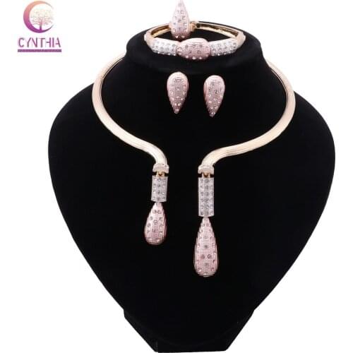 CYNTHIA 2021 Exquisite Dubai Gold Colorful Necklace Earrings Bracelet Set Wholesale Nigerian Wedding African Bridal Jewelry Set