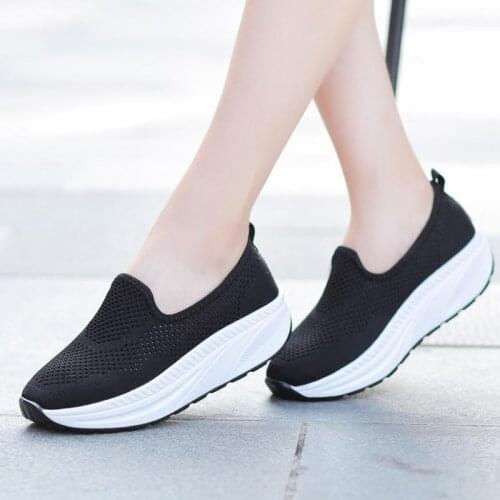 Autumn New Fashion Woman Sport Shoes Hot Femal Casual Sneakers Plus Size 36-44