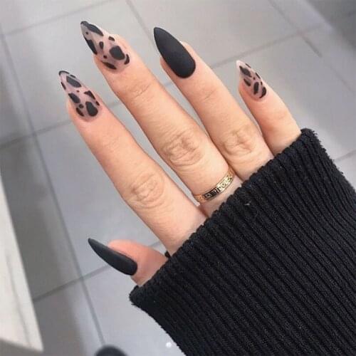 Pointed end balck leopard pattern fake nails Japanese American punk style lady full nail tips 24pcs with glue false nails