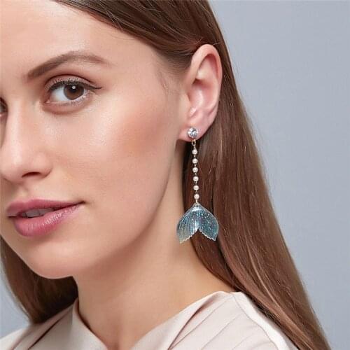 Fashion Crystal Fish tail Pendant Earrings For Women Girls Classic Design Resin Animal Charms Stud Ear Jewelry Party Gifts