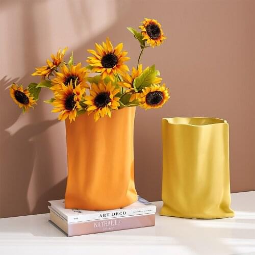 Home Living Room Decoration Morandi Ceramic Creative Folds Vase Modern Minimalist Decor Ceramic Nordic Vase for Decoration