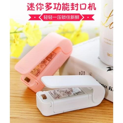 Small packaging household plastic bag food preservation vacuum multi-function snack sealing machine J05