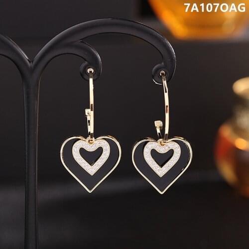 Sweet Cute Heart-shaped Pendant Earrings Exquisite Rhinestone Semi-precious Stones Earrings Female Fashion Jewelry