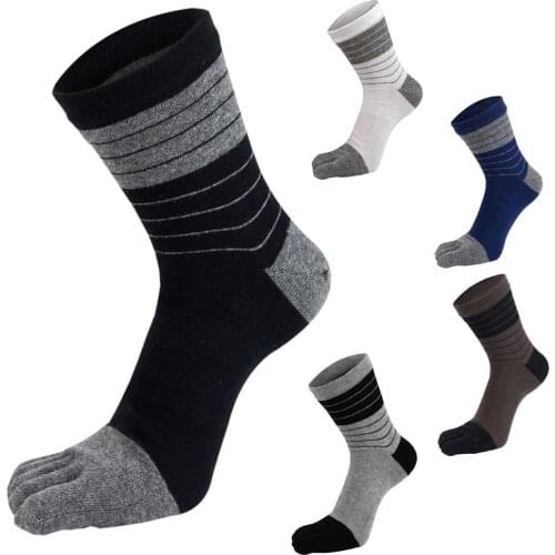 New Five Finger Socks For Man Combed Cotton Colorful Breathable Sweat Deodorant Antibacterial Fashion Sport Socks With Toes