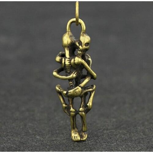 Collection Chinese Brass Carved Skeleton Statue Each Other Embrace Exquisite Small Pendant Statue Gift