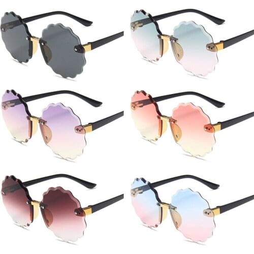 Heart Kids Sunglasses Children Retro Cute Pink Cartoon Sun Glasses Frame Girls Boys Baby Sunglasses UV400 Eyewear