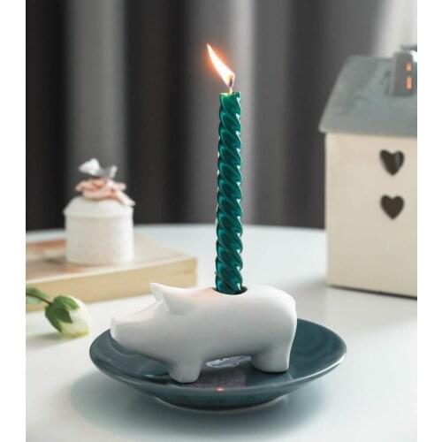 Creative candle holder animal pig ornaments modern ceramic small candle holders give each other interesting gifts HP91501