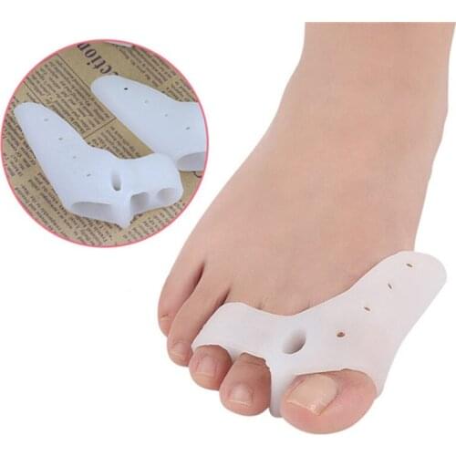 1Pair Thumb Protector Toe Care SEBS Toe Finger three-hole Toe Separator Adjuster Toe Valgus Foot Care Tool
