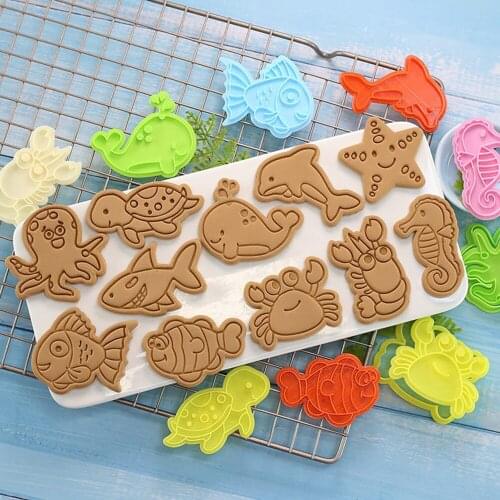 1PC Cookie Cutters 3D Cartoon Lobster Sea Turtle Biscuit Mold Plastic Pressing Baking Mold Cookie Sugarcraft Mould Color Random