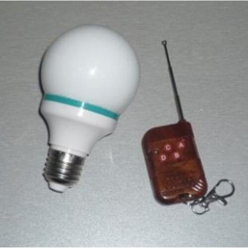 Free Shipping Remote Control Color Changing Light Bulb Magic (Seven Color Changed),Stage Magic Props,Comedy,Mentalism,Close-Up