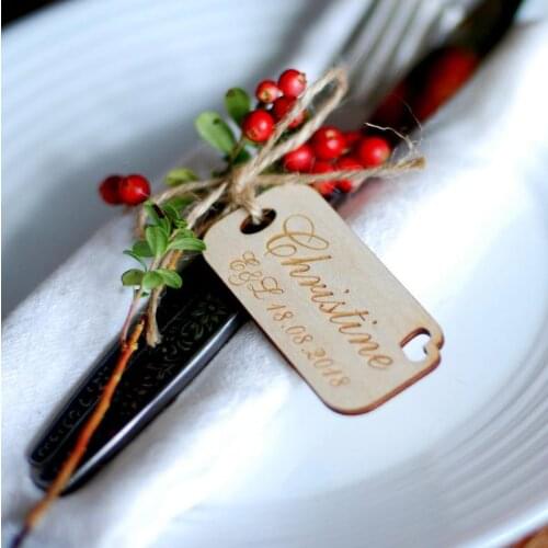 Custom wedding wooden dining table arrangement plan, wood tags, different names wedding decoration