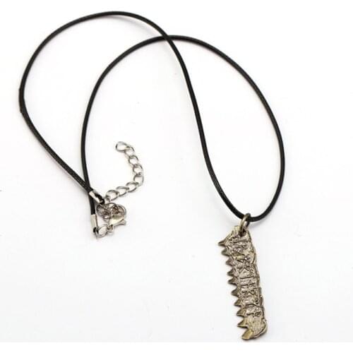 Game PS4 Bloodborne Keychain Limited Edition Metal Key Ring Holder Chain Metal Men Women Gift Jewelry Chaveiro Choker Accessory