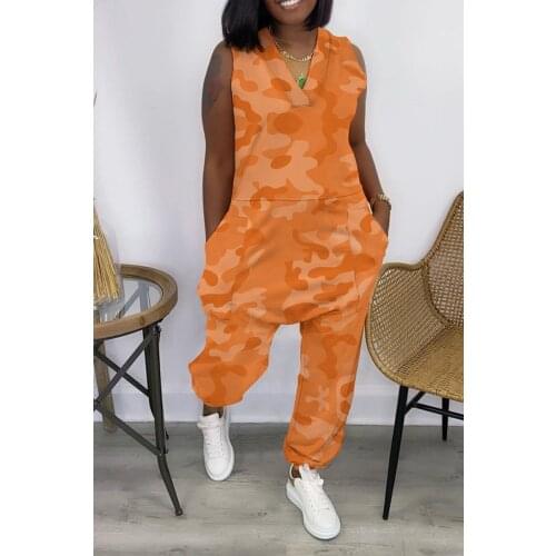 2021 Summer Womens Casual Jumpsuit One Home Wear Camouflage Sleeveless Pocket Design V-neck Wide Leg Pants Ladies Jumpsuit New