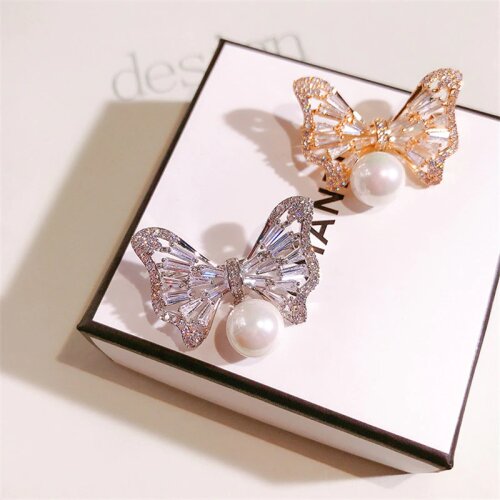 OKILY Cute Micro Zircon Women Bow Brooches Pin with Pearl Summer Dress Decoration Hollow Bowknot Broach Pin Jewelry Accessories