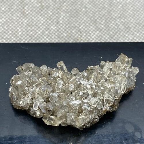 Natural transparent columnar calcite is rare and extinct in China