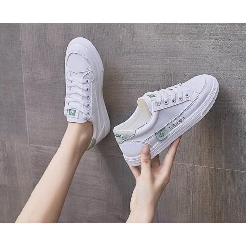 Women Shoes 2021 Fashion Breathable White Shoes Women Casual Lace Up Flats Shoes Women Non Slip Running Shoes Zapatos Mujer