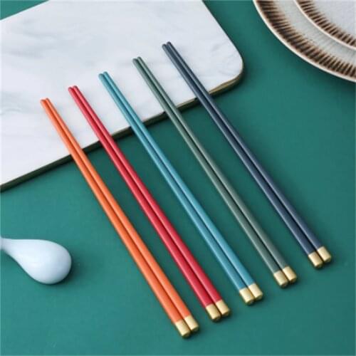 5Pairs Colorful Chopsticks Set Food from China Anti-Scald Alloy Chinese Chopsticks For Sushi Hashi Kitchen Reusable Food Sticks