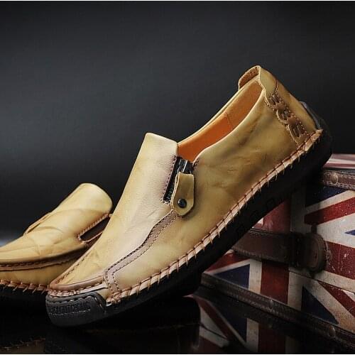 Big Size Men Loafers Light Leather Casual Shoes 2021New Male Outdoor Walking Shoes Comfortable Mens Sneakers Soft Loafers