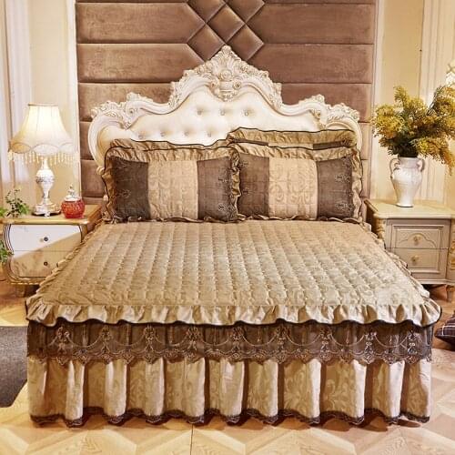 2019 new products Velvet quilting Lace embroidery Bedspread Fitted Sheet Pillowcases 2/3 pcs Double Lace Bedding