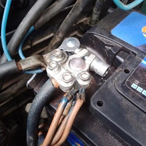 2pcs Car Auto Quick Disconnect Top Post Battery Wire Cable Clamp Terminal Shut Off Connectors for Car Truck Accessories