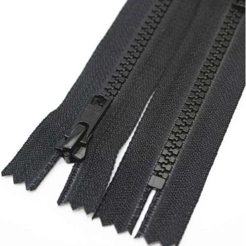 Each batch of 50 Ykk resin proximal zipper is about 18cm 20cm black for pocket shoe boot repair handbag sewing accessories