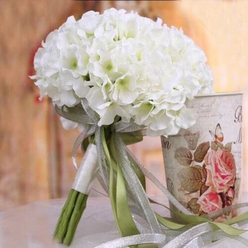 New Design Buque De Noiva Romantic Holding Flowers Laurustinu with Ribbon Bridal Bouquet for Bridesmaids Flower Girl