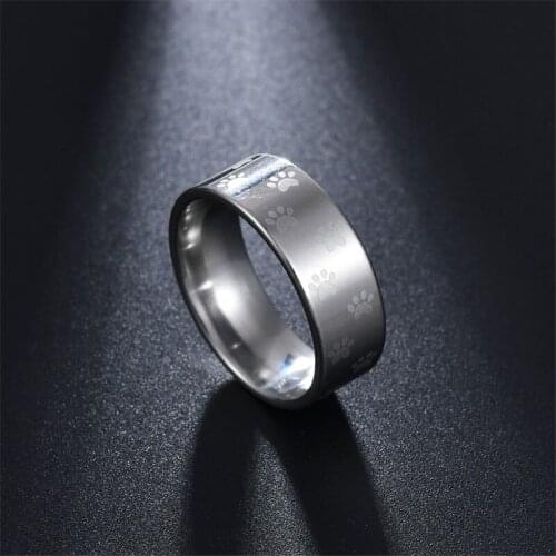 Hot Fashion Cute Dog Cat Paw Ring Men Jewelry 6 and 8 mm Width Stainless Steel Rainbow Anime Rings For Women Customizable Name