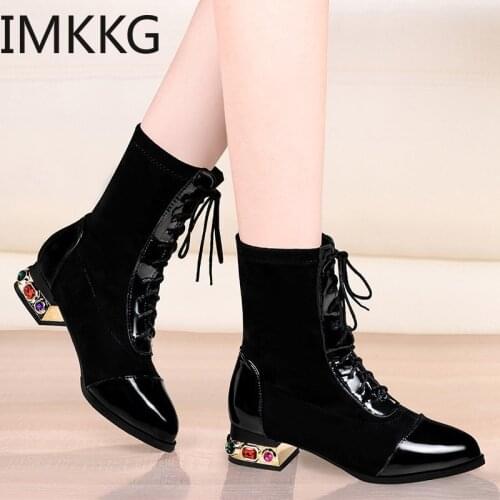 Solid pu Leather Boots Woman lace-up Chelsea Boots Winter Short Ankle Booties Pointed Toe Thick low Heels Botines mujer Shoes