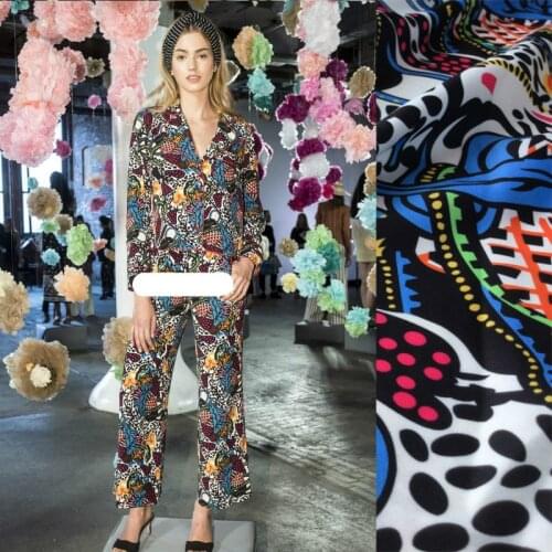 Strawberry printed fabric 147 cm width brand womens dress fabric meter handmade DIY polyester fabric wholesale polyester cloth