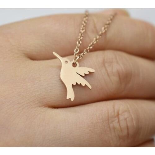 Simple and versatile lovely animals small swallow pendant necklace clavicle chain necklace to give friends gifts