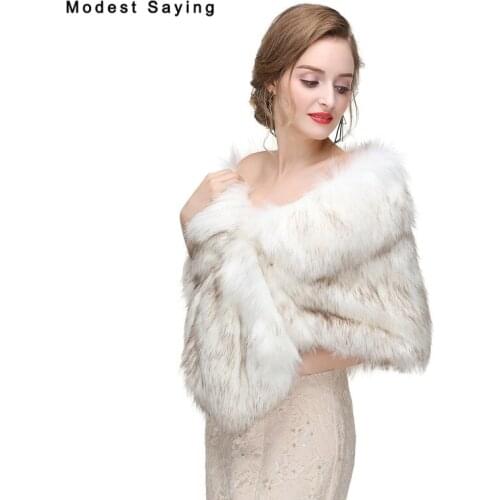 New Arrival Winter Faux Fur Wedding Shawls 2017 Fashion Imitation Fox Fur Bridal Shrugs Wraps Warm Jackets Wedding Accessories