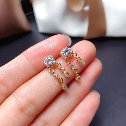 Dazzling moissanite gemstone earrings with attractive character women earrings 925 sterling silver earrings birthday gift