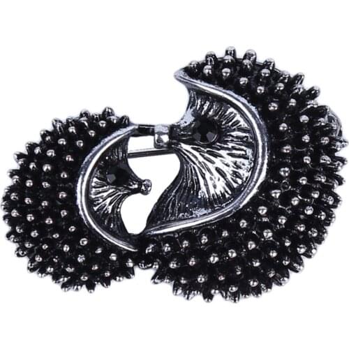 Ellenmar New Vivid Mother Kids Black Hedgehog Brooch Vintage Animal Badge Pins Clothes Accessories Scarf Buckles Jewelry Gift
