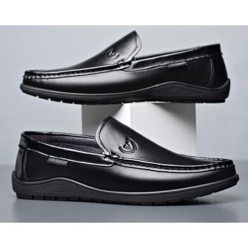 The First Layer of Cowhide Mens Casual Business Peas Shoes Are Light Delicate Soft Fit Comfortable Breathable