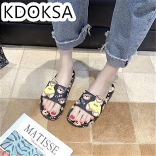 Womens Summer Wear Fashion 2021 New Versatile Sequins Flip-flops Outdoor Beach Shoes With Thick Soles