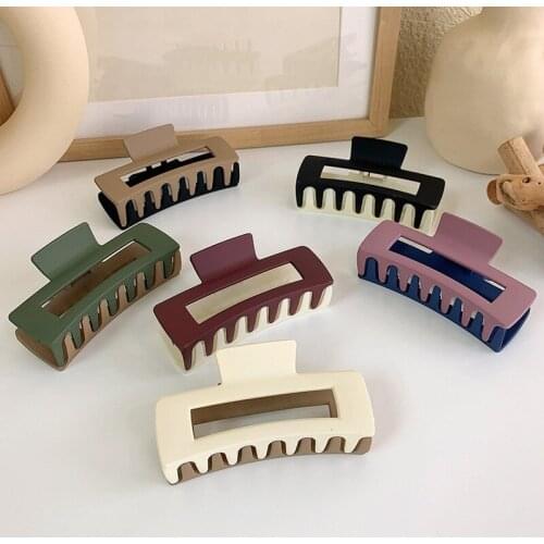 Origin Summer Contrast Color Hollow Resin Geometric Hair Claw for Women Matte Lacquer Frosted Shark Hair Clamps Hair Accessories