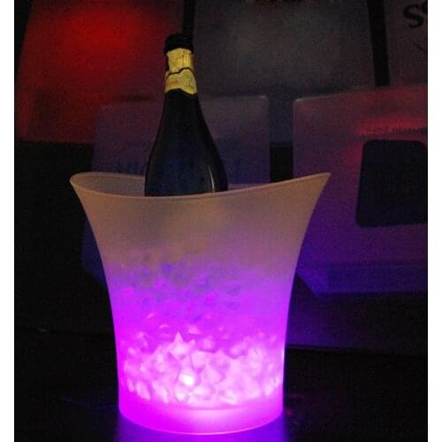 Bar 5 liters Volume plastic led ice bucket color changing nightclubs LED light ice bucket Champagne wine beer ice bucket