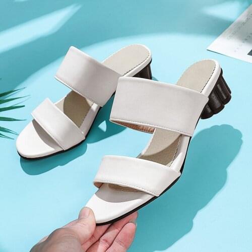 Outside Summer Slipper Plus Size 46 47 48 Open Toe Med Block Heels Solid Mules 2021 Summer New Fashion Sandals White Shoes Women