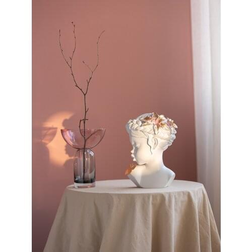 Living Room Wine Cabinet Art Decoration Nordic Light Luxury TV Cabinet Exhibition Hall Sculpture Portrait Home Soft Decoration